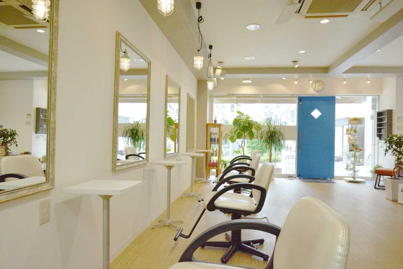 Ripple design& care（リップル デザインアンドケア）店舗内装写真